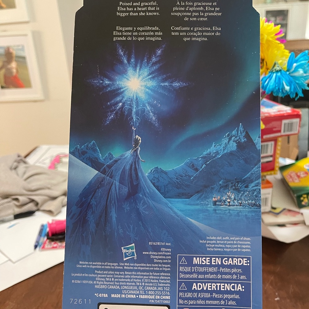 Disney Frozen Elsa - Picture 2 of 3